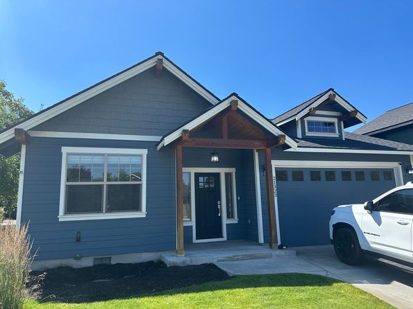 21323 Livingston Dr