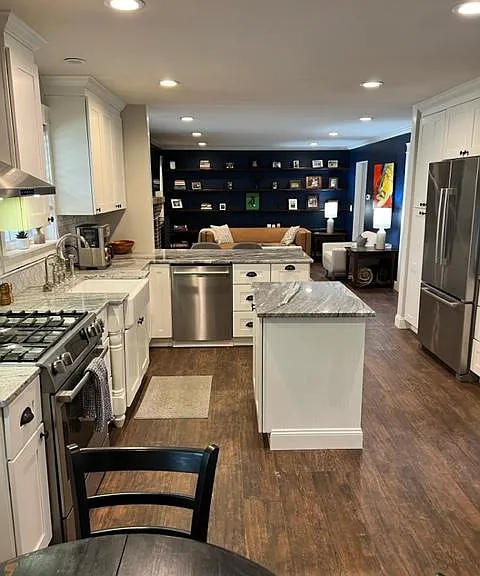 1854 E Lake Dr — Photo 10