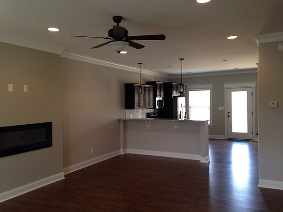 3rd image of 180 Mallard Ln