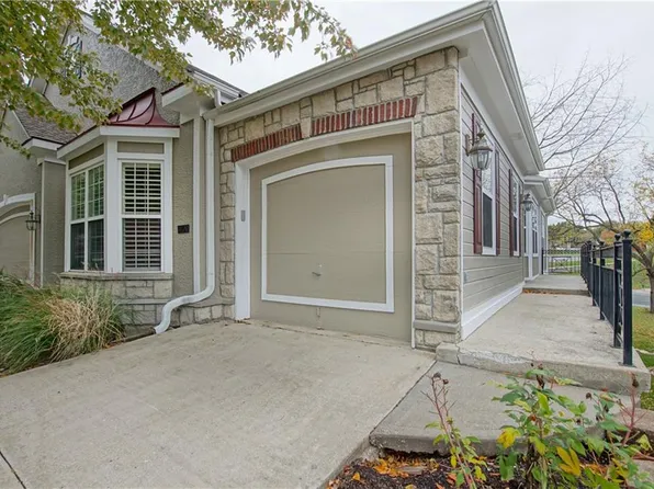 3700 S Bolger Ct, Independence, MO 64055