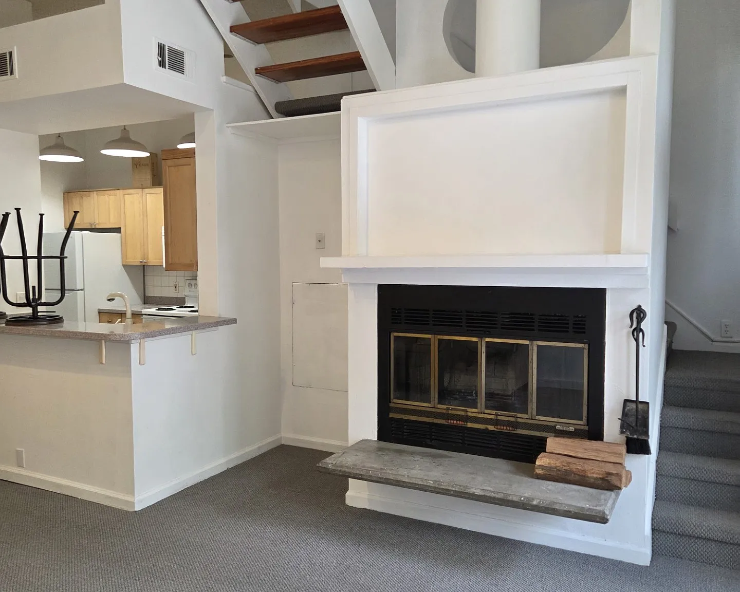 2 bed, 2.5 bath, 2042 sqft, $2,600 — Photo 4