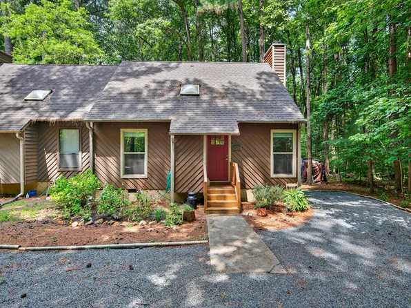 111 Hidden Valley Dr, Chapel Hill, NC 27516