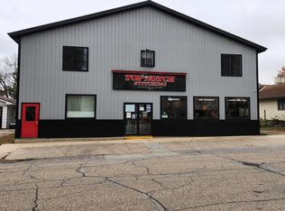 510 9th St, Sheldon, IA 51201