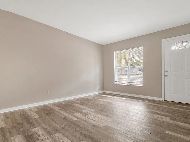 1564 Scott St — Photo 24