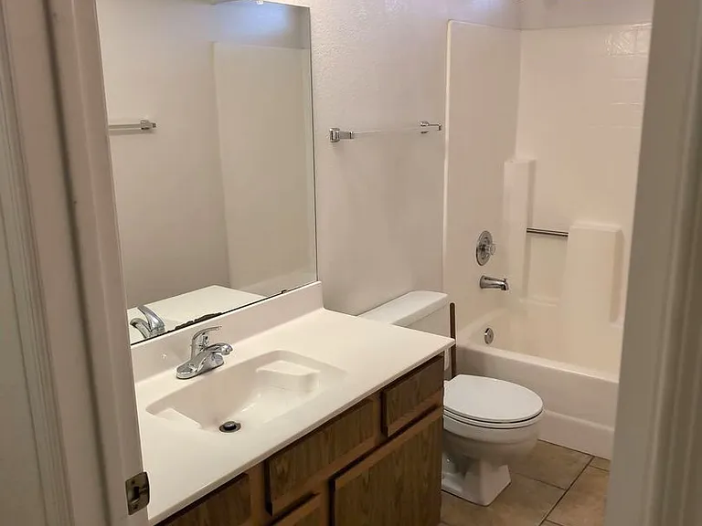 73 S Cypress Ct — Photo 18