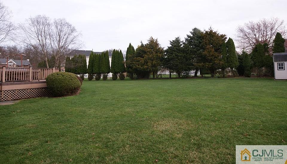 2nd image of 3 Stadelman Ct