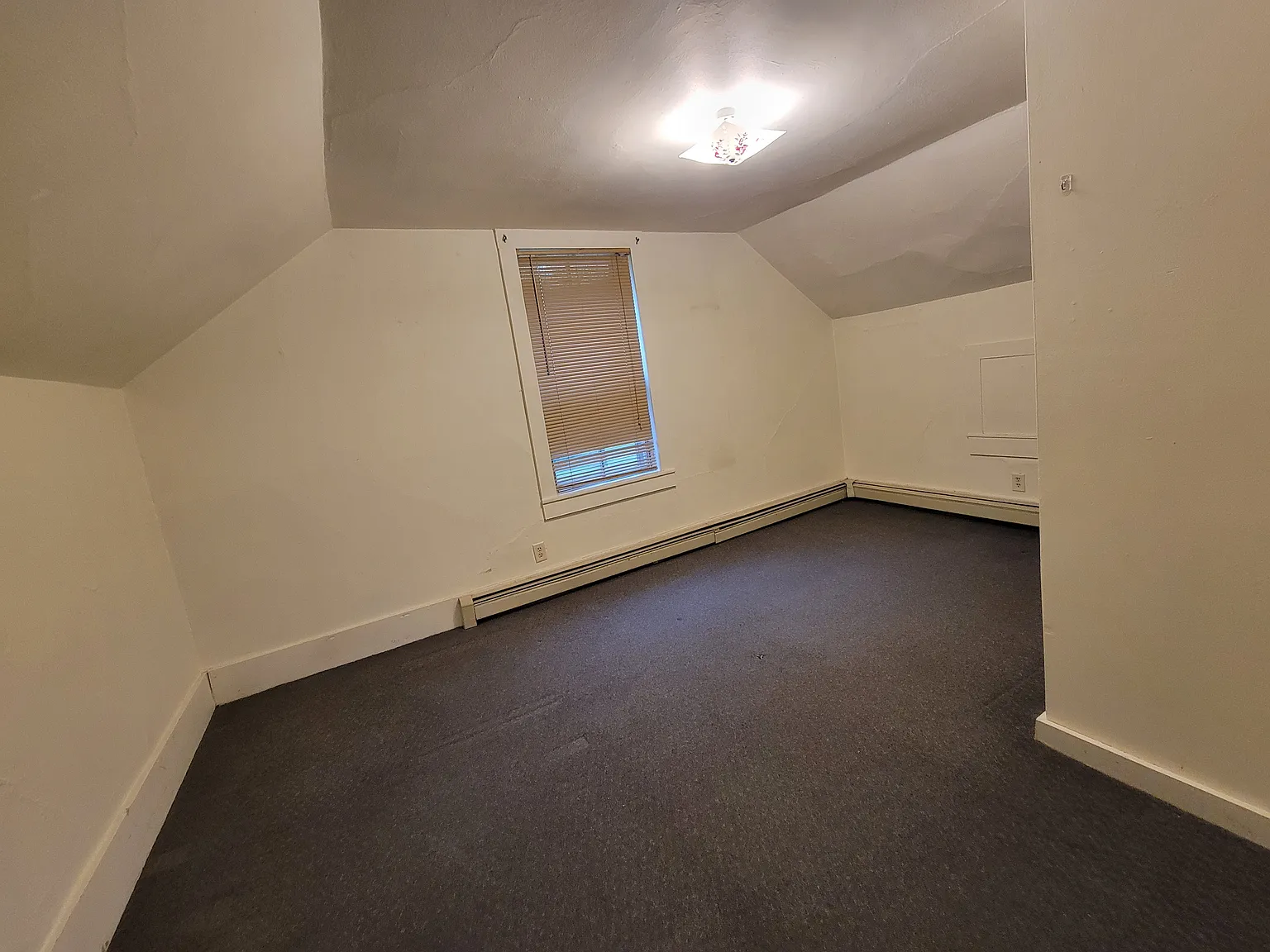 4 bed, $1,450 — Photo 3