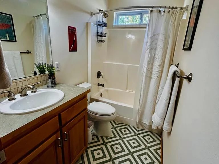 1767 SW Waterside Ct — Photo 7