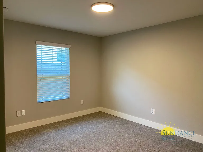 2107 Nina St — Photo 9