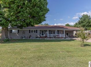 5404 Benton Rd, Paducah, KY 42003
