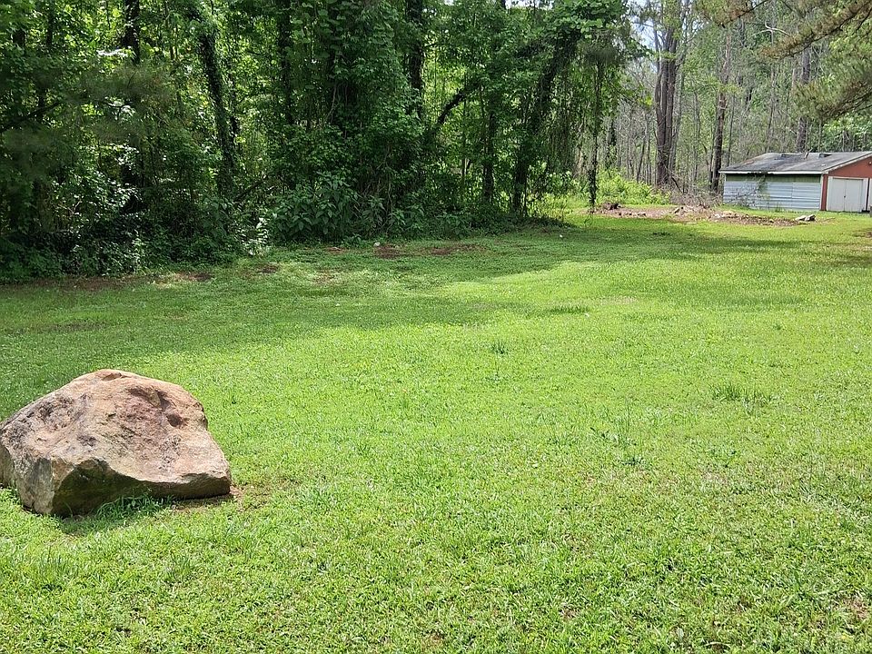 2nd image of 2067 Ebenezer Rd SW