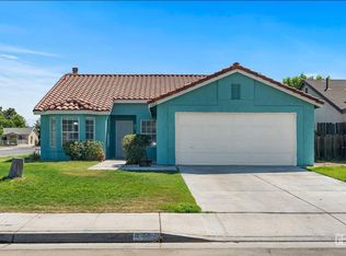 6802 Apple Farm Ct, Bakersfield, CA 93307