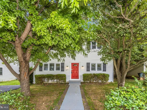 11 Mills Rd, Gaithersburg, MD 20877