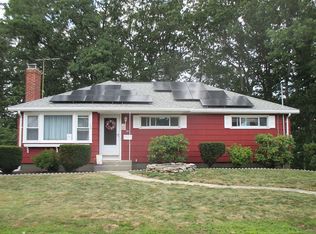 11 Ridgewood Dr, Auburn, MA 01501