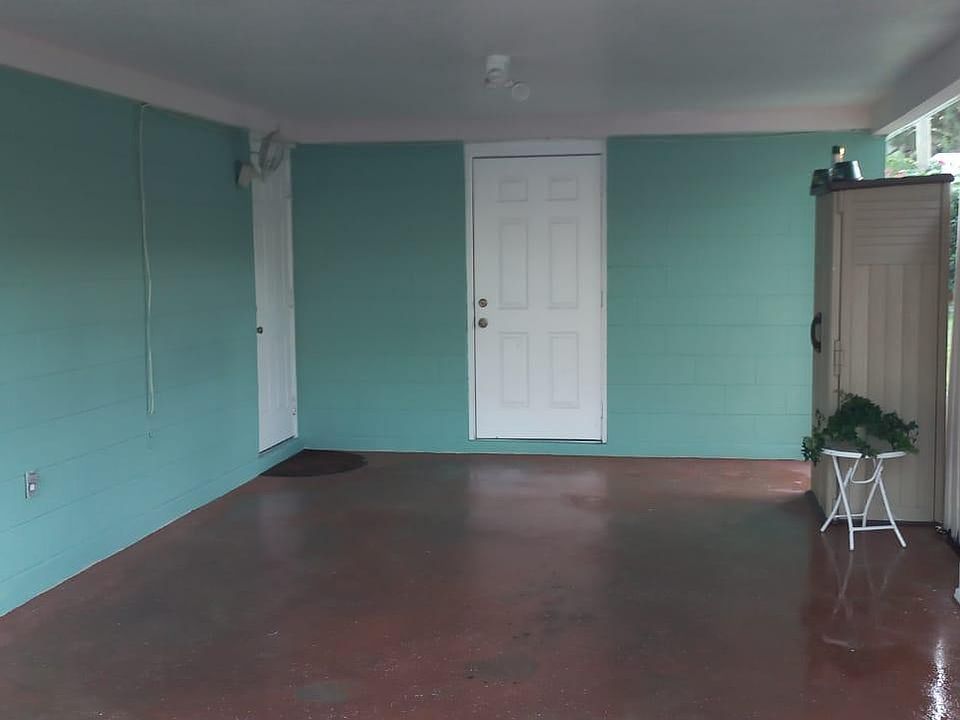 1st image of 211 E Floyd Ave