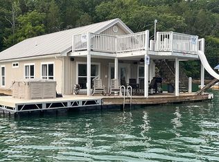 185 Flat Hollow Dock Cir Fc-4229, Speedwell, TN 37870