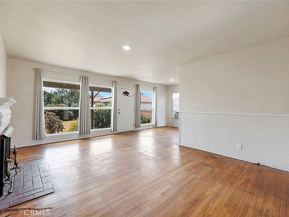 5th image of 13317 Corby Ave