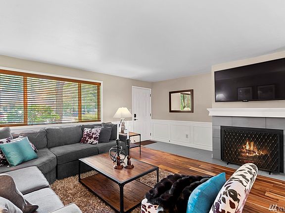 3rd image of 3834 175th Ave NE APT 502