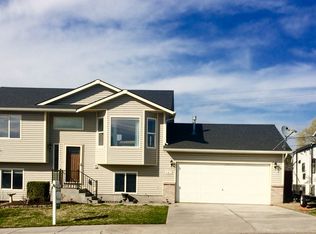 527 E Autumn Ave, Hermiston, OR 97838