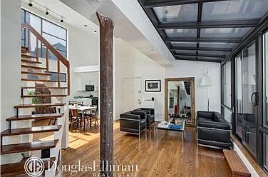 2nd image of 100 Reade St Frnt B
