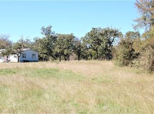 302 Windmill Dr, Dale, TX 78616