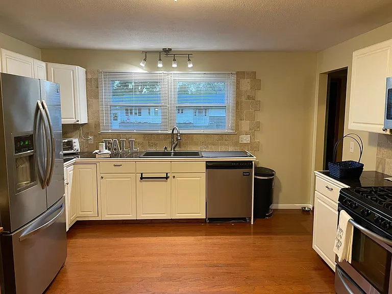26 Wadas Dr — Photo 6