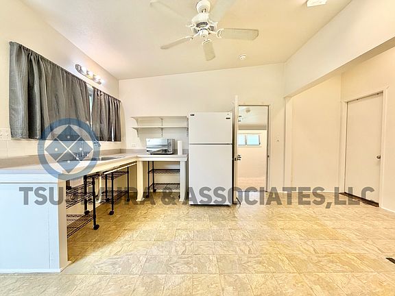 4th image of 2153 Wilder Ave