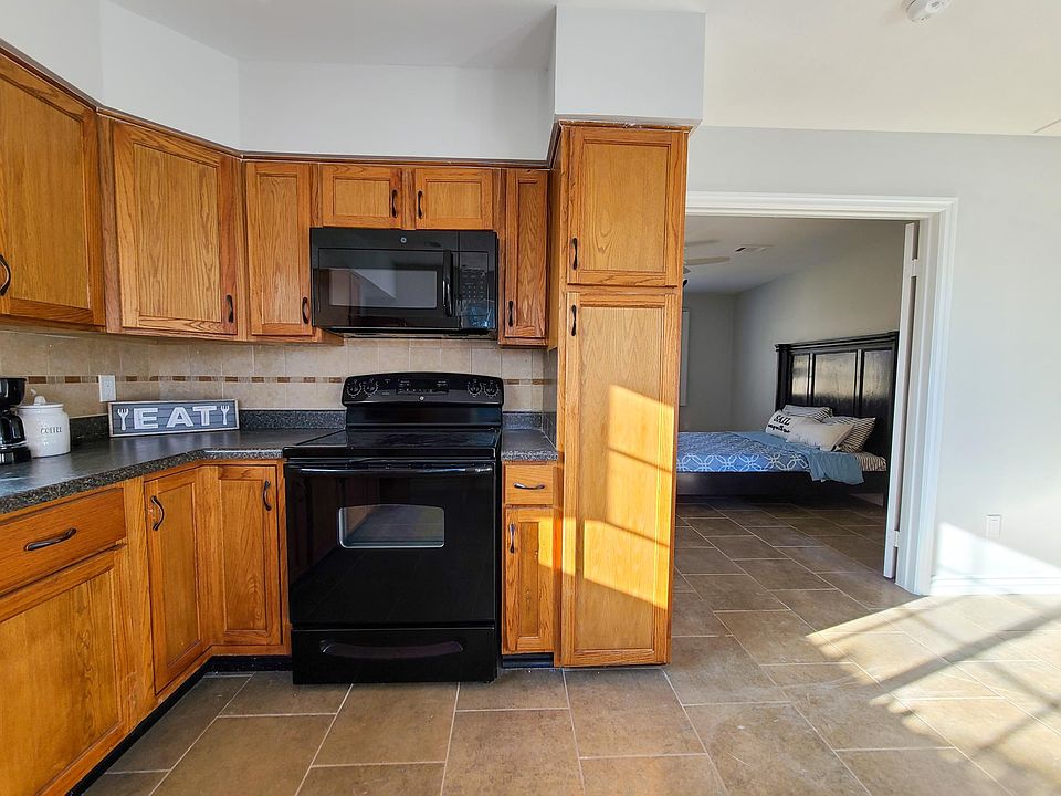 1st image of 14471 Lyndon St