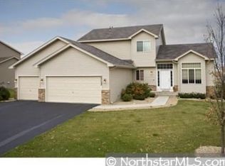 22022 Red Oak Dr, Rogers, MN 55374