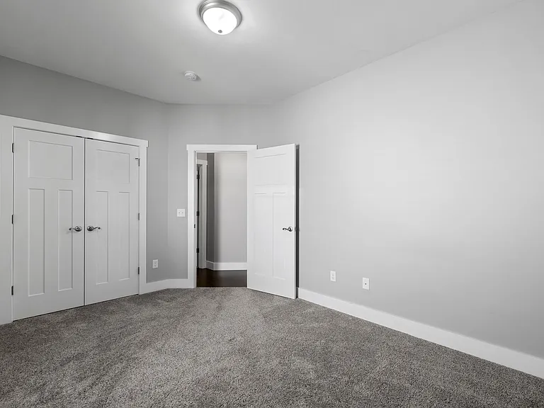 80 Leyland Cir — Photo 19