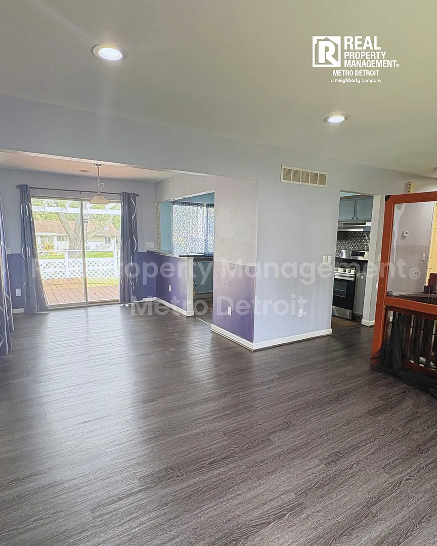 3-Bedroom Home in Troy School District — Photo 4