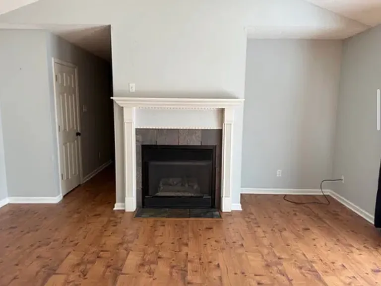20 Shaded Oaks Dr — Photo 4