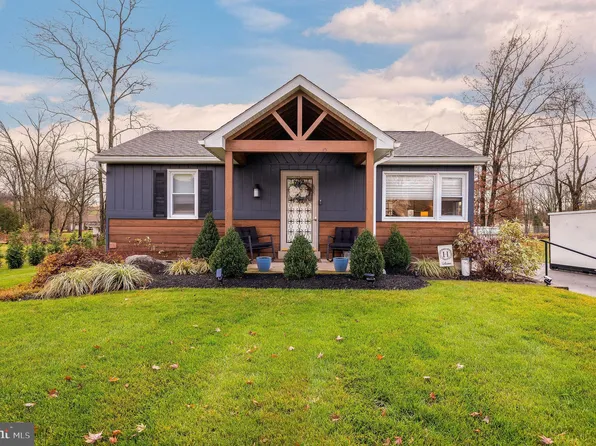 3043 Friedensburg Rd, Reading, PA 19606
