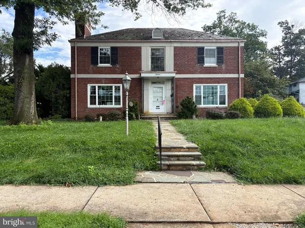 19 W King St, Ephrata, PA 17522