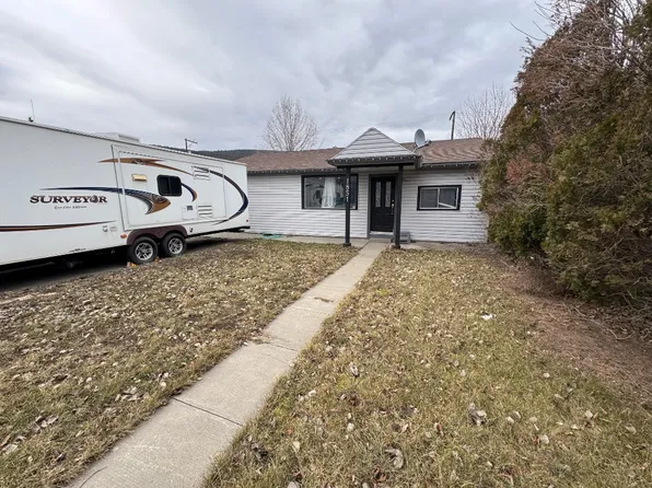 1851 Nicola Ave, Merritt, BC V1K 1R6