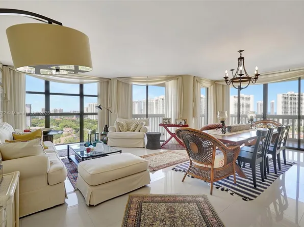 1000 Island Blvd #2004, Aventura, FL 33160