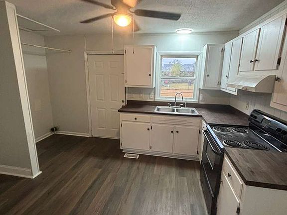 2nd image of 808 Culbreth Ave