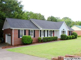 106 Costal Dr, Hazel Green, AL 35750