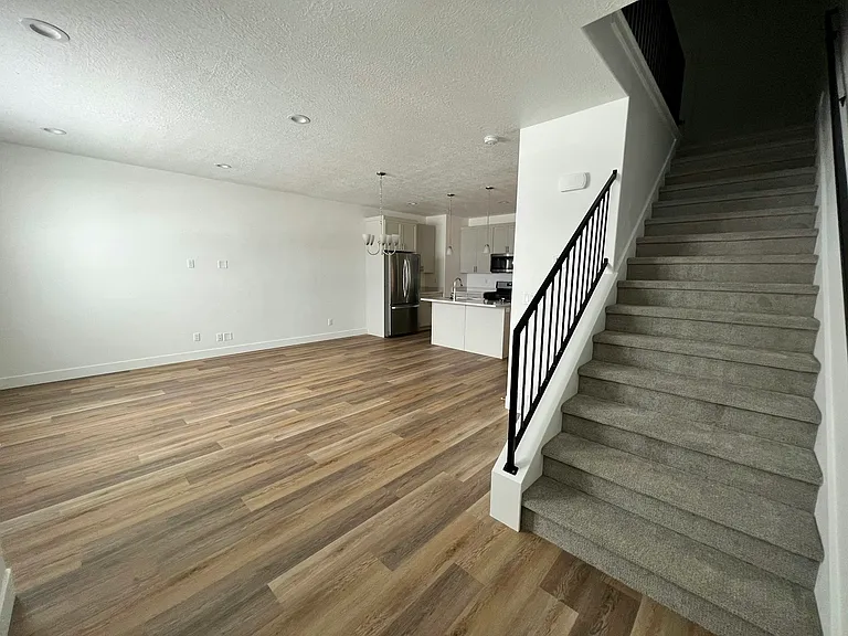 2025 S Sawmill Blvd — Photo 25