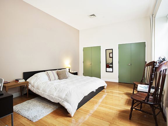 4th image of 242 Greene Ave APT 1D
