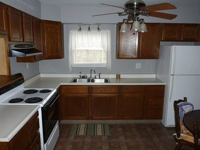 2nd image of 1236 Ringwalt Dr