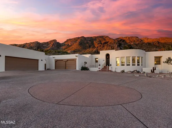 4911 E Oakmont Dr, Tucson, AZ 85718