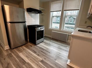 9 Gould St APT 4, Newport, RI 02840