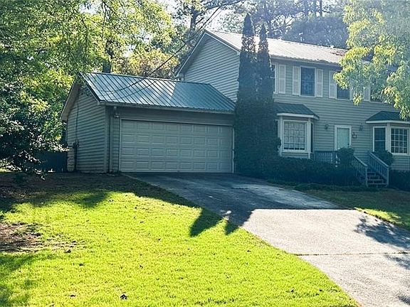 2nd image of 6929 Babbling Brook Dr
