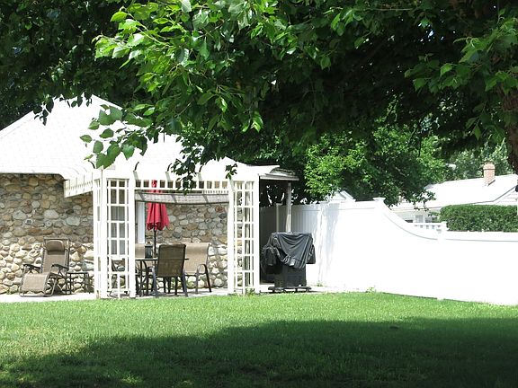 Pergola - Yard Side(North)