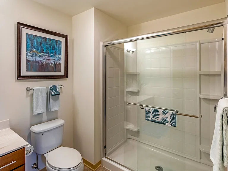 The Enclave Luxury Apartments — Photo 14