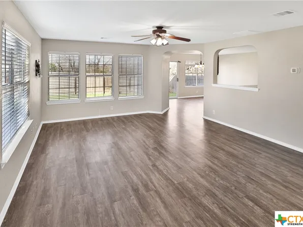 4734 Brook North Dr, San Antonio, TX 78238