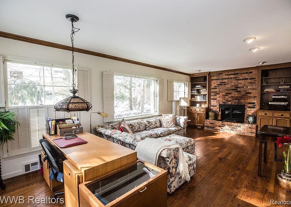 1295 Lakeside Rd, photo 8