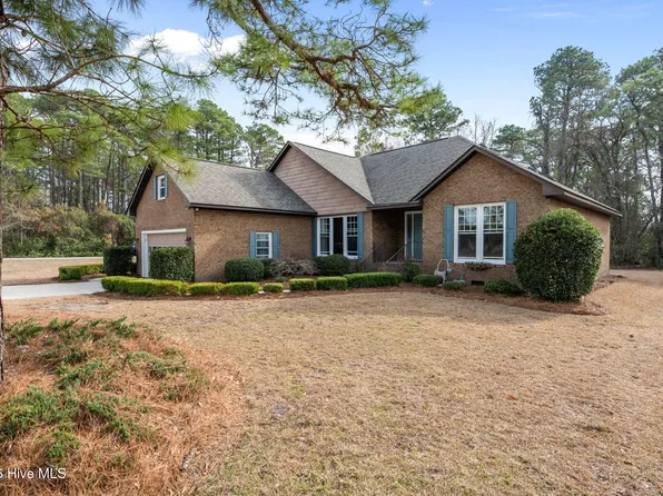 5718 Sloop Court, New Bern, NC 28560