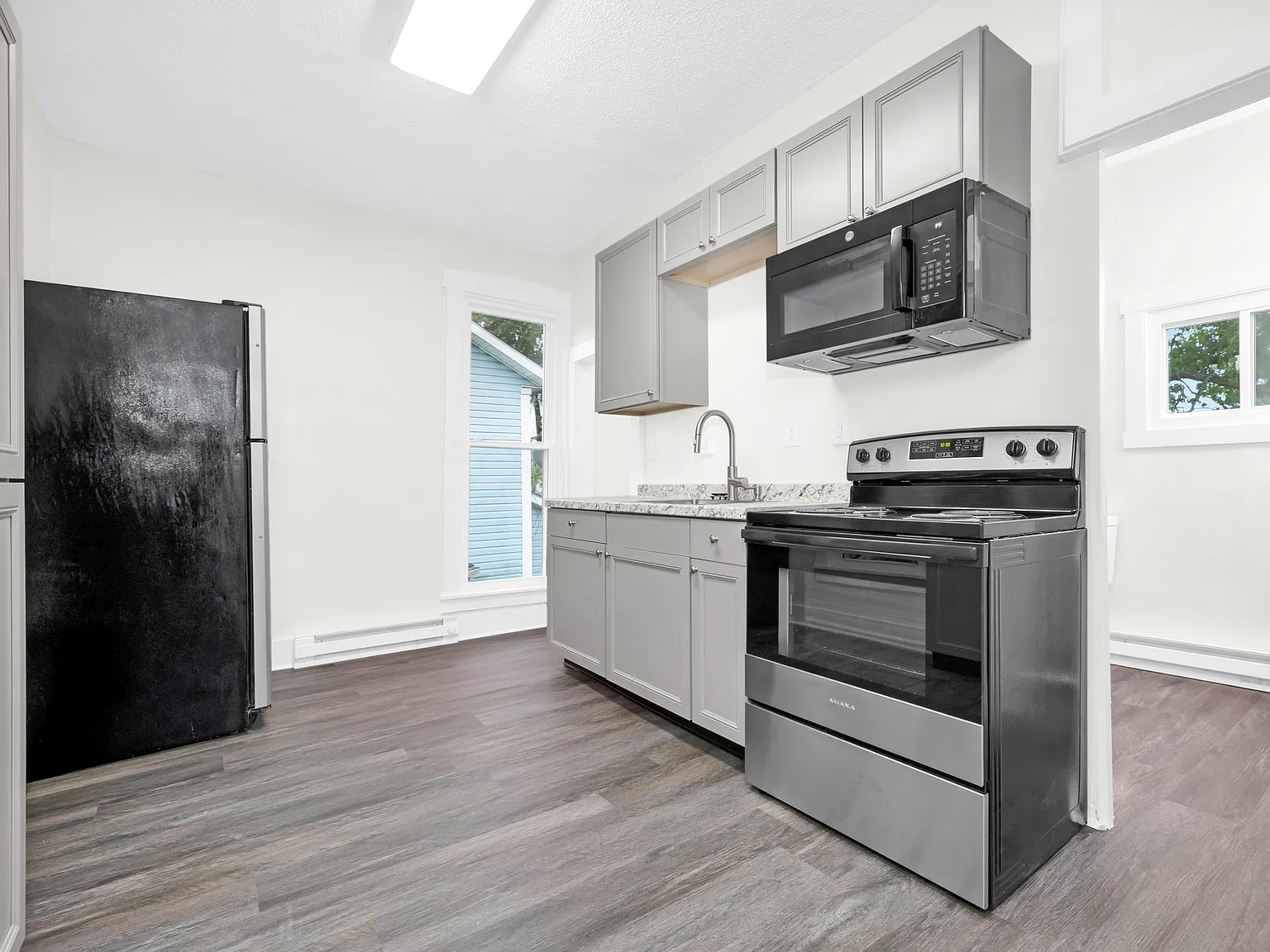 1 bed, 600 sqft, $900 — Photo 1